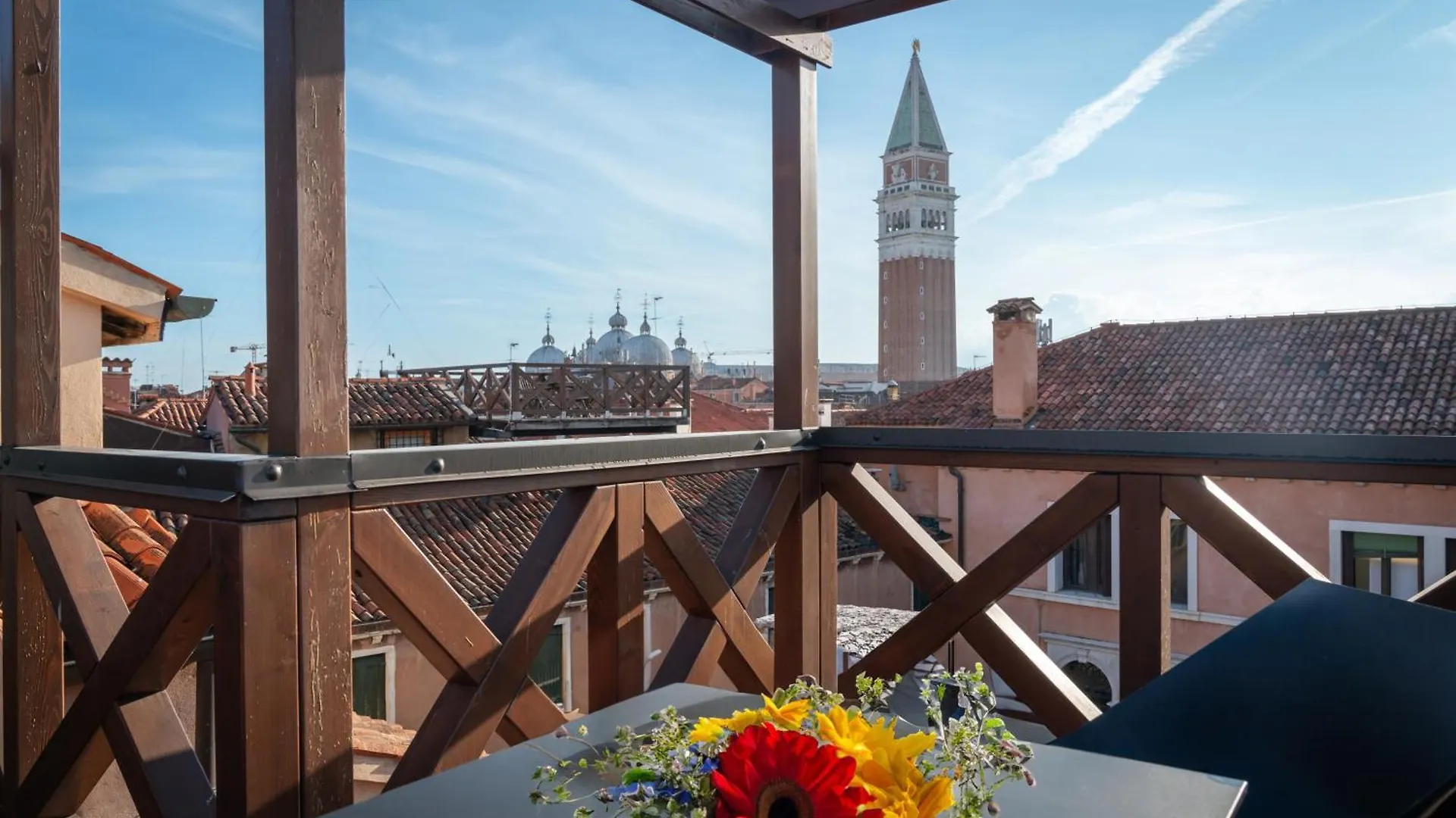 Palazzo San Luca Bed & Breakfast Venice 3*,  Italy