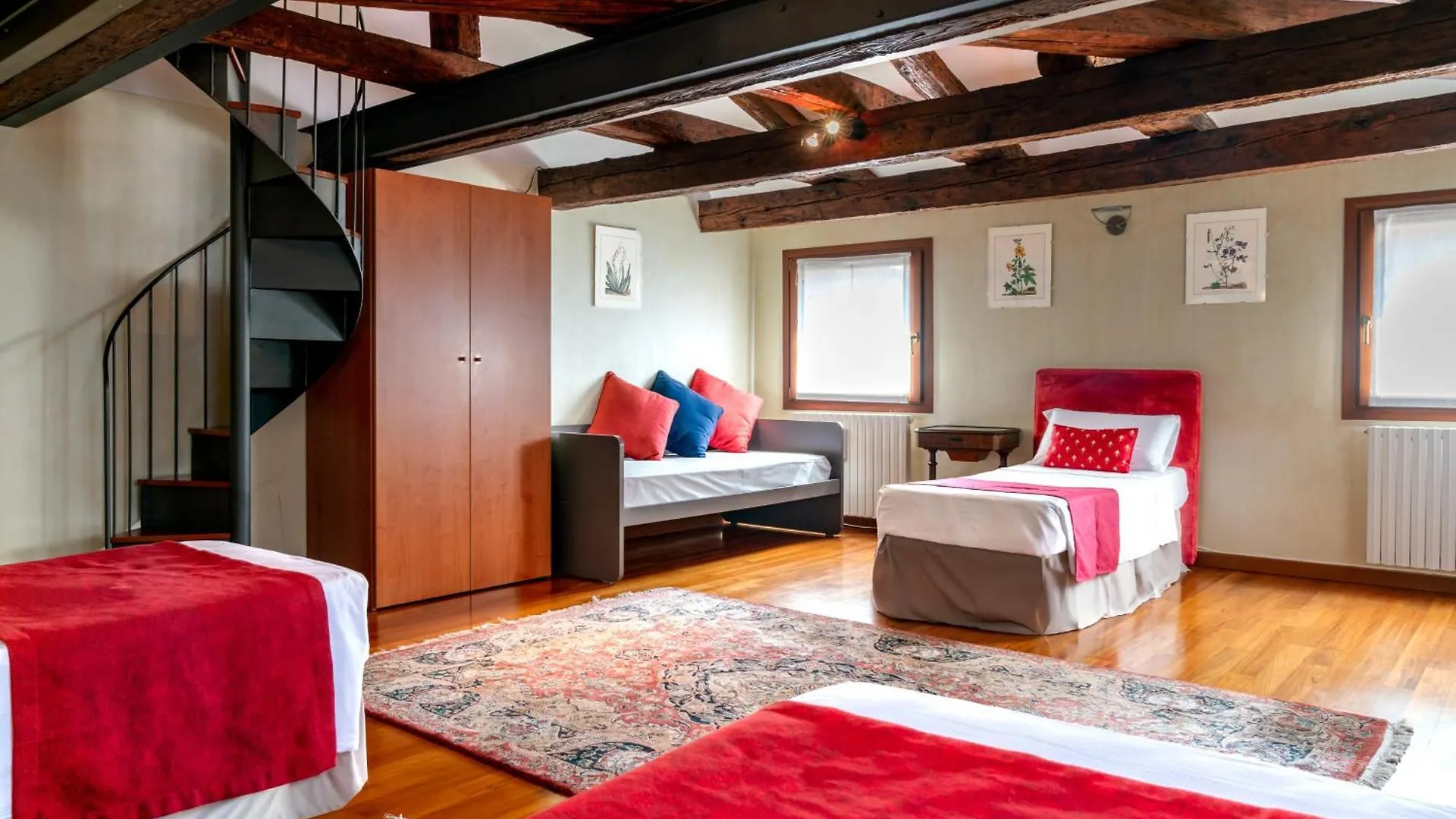 Palazzo San Luca Bed & Breakfast Venice 3*,
