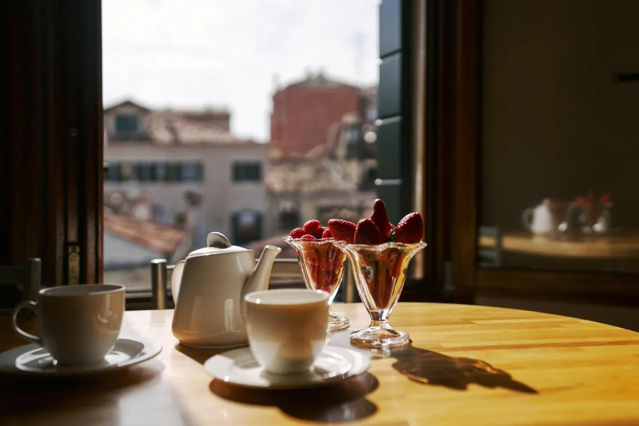 Gasthuis Palazzo San Luca Hotel Venetië
