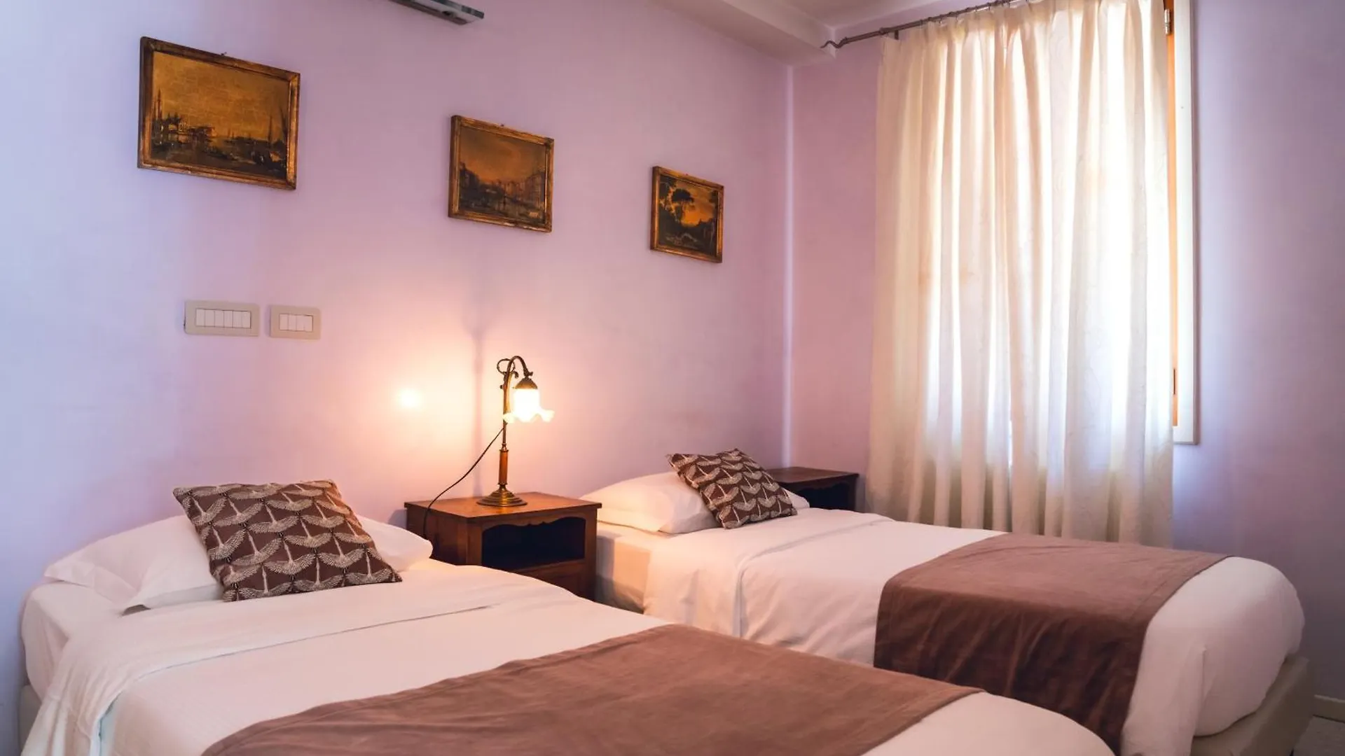 Palazzo San Luca Hotell Venedig 3*,